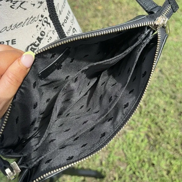 LEILA TRIPLE GUSSET CROSSBODY - Picture 7 of 16